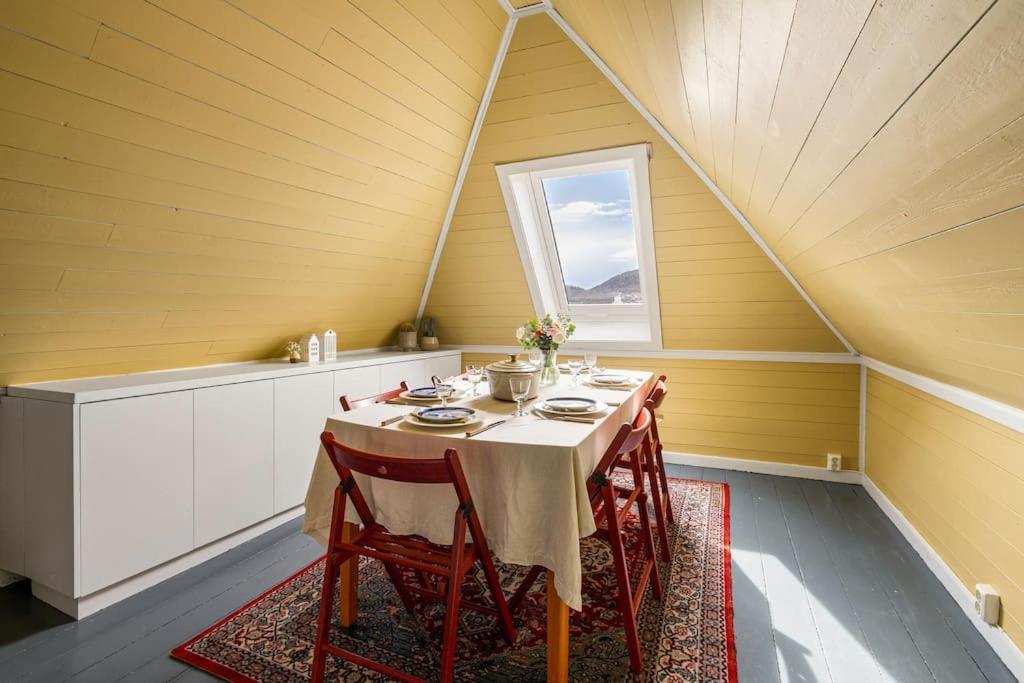 Det Lille Rode Huset Ved Floibanen Villa Bergen Eksteriør bilde